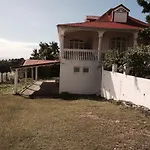 Villa Averne